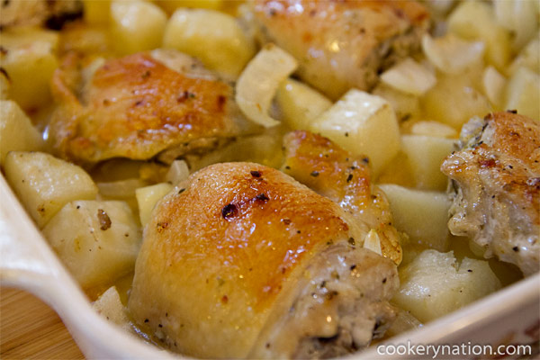 Lemon Garlic Chicken with&nbsp;Potatoes