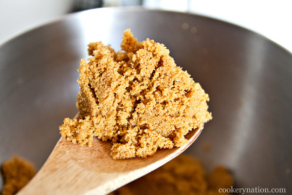 Once all of the molasses is mixed in and there are no clumps, you are done.